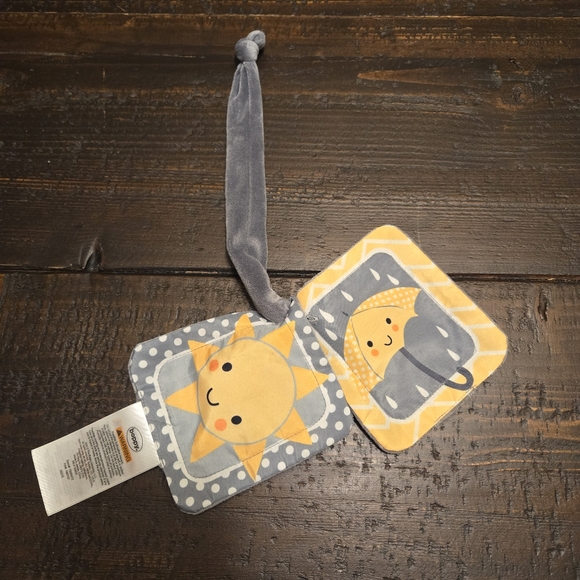 Boppy Shopping Cart and High Chair Cover, Sunshine Yellow and Gray Chevron - Picture 6 of 6